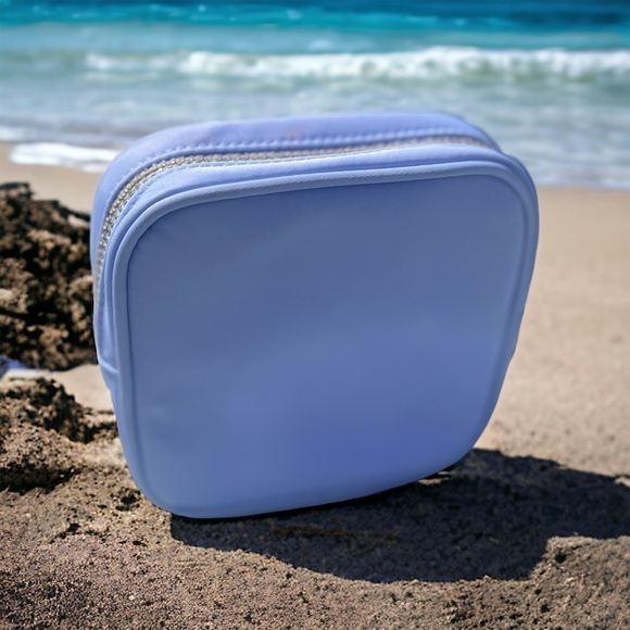 NWT - Mermaid Tail - Makeup Bag- Snack Bag - Purple - Picture 2 of 9